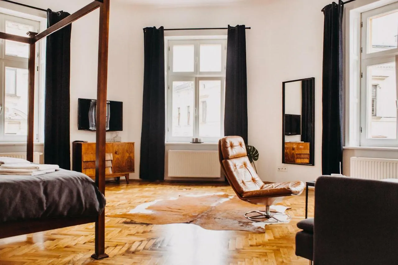 Apartment Michalowskiego 11 Krakow
